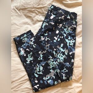 Sweaty Betty The Power 7/8 Leggings - Black and Blue Camo - Large